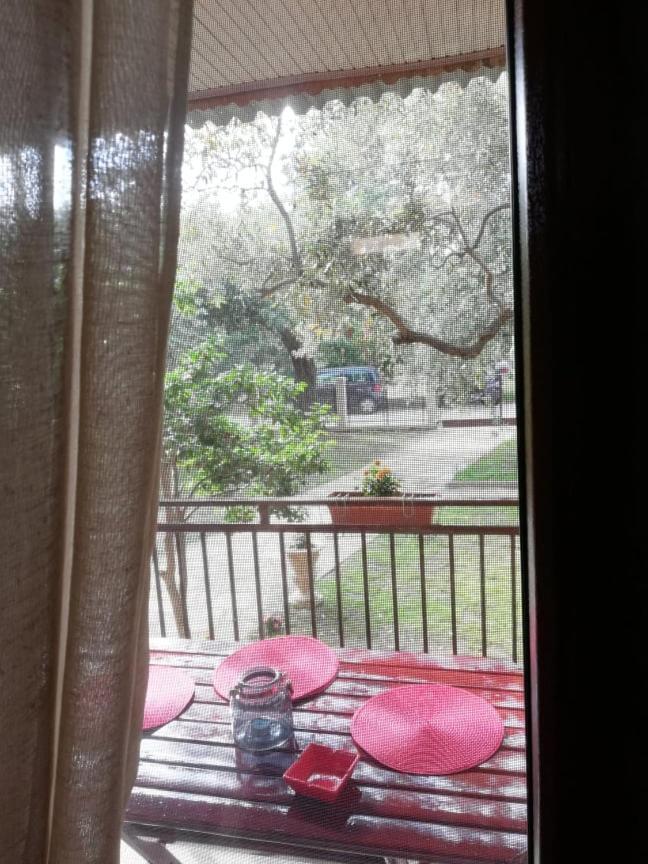 John And Tania'S Garden Villa พริโนส ภายนอก รูปภาพ